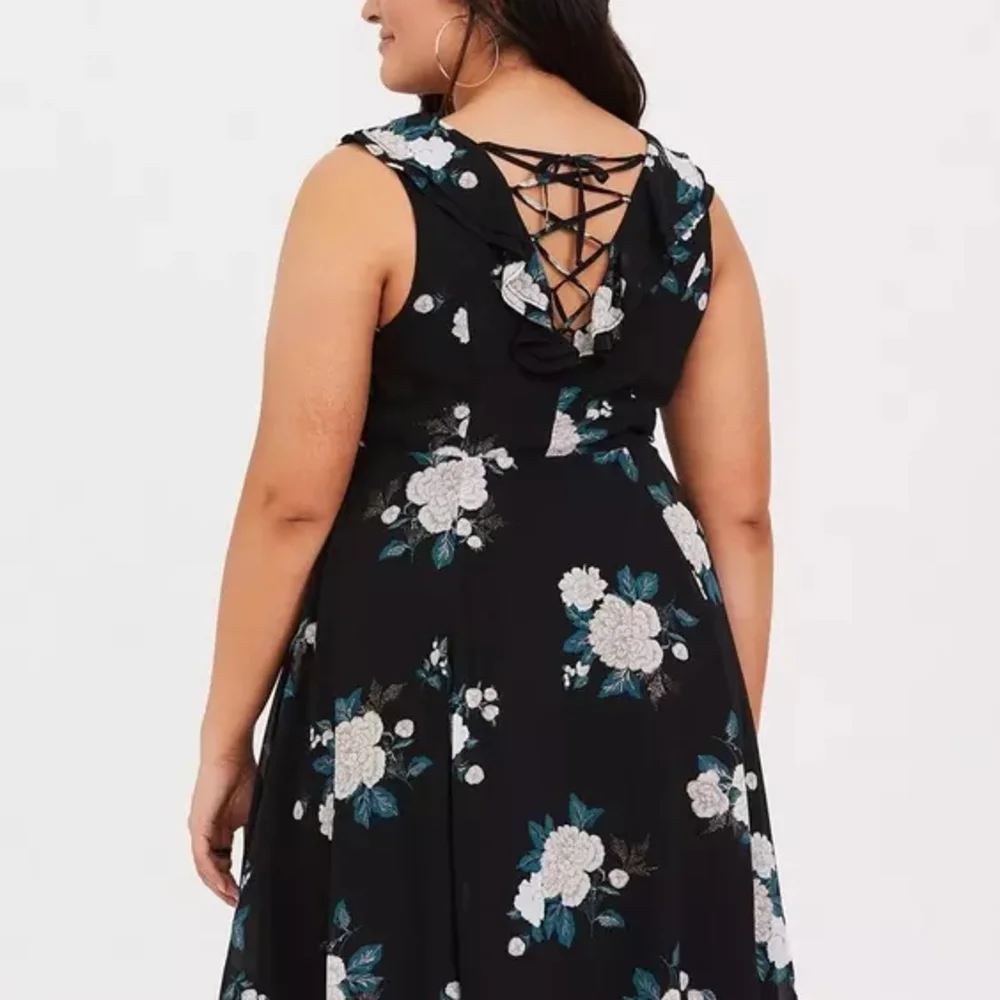 Torrid 18 2X Floral Chiffon Skater Dress - Picture 3 of 9